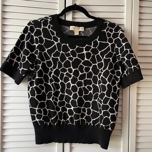Michael Kors size M jacquard crop sweater black and white giraffe print